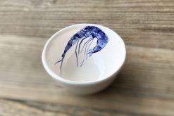 Schüssel mit blauen Garnelen